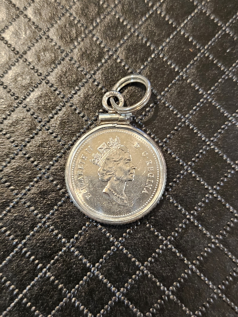 1990 Canadian Dime In Sterling Bezel